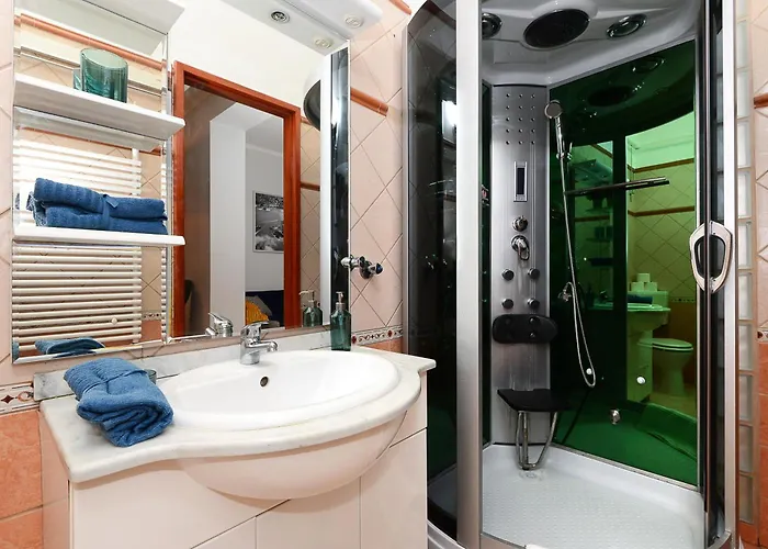 Luxury R161 * Budapest