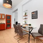 Apartment Singer R161