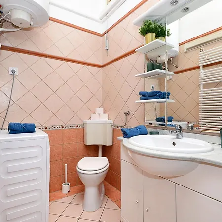 Luxury R161 * Budapest