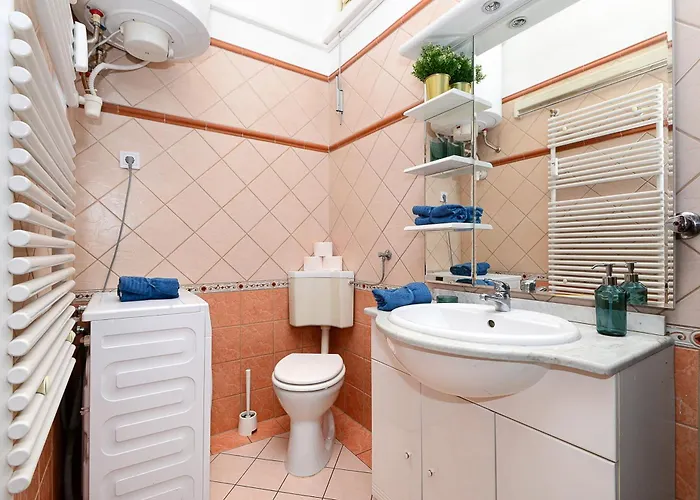 Luxury R161 * Budapest